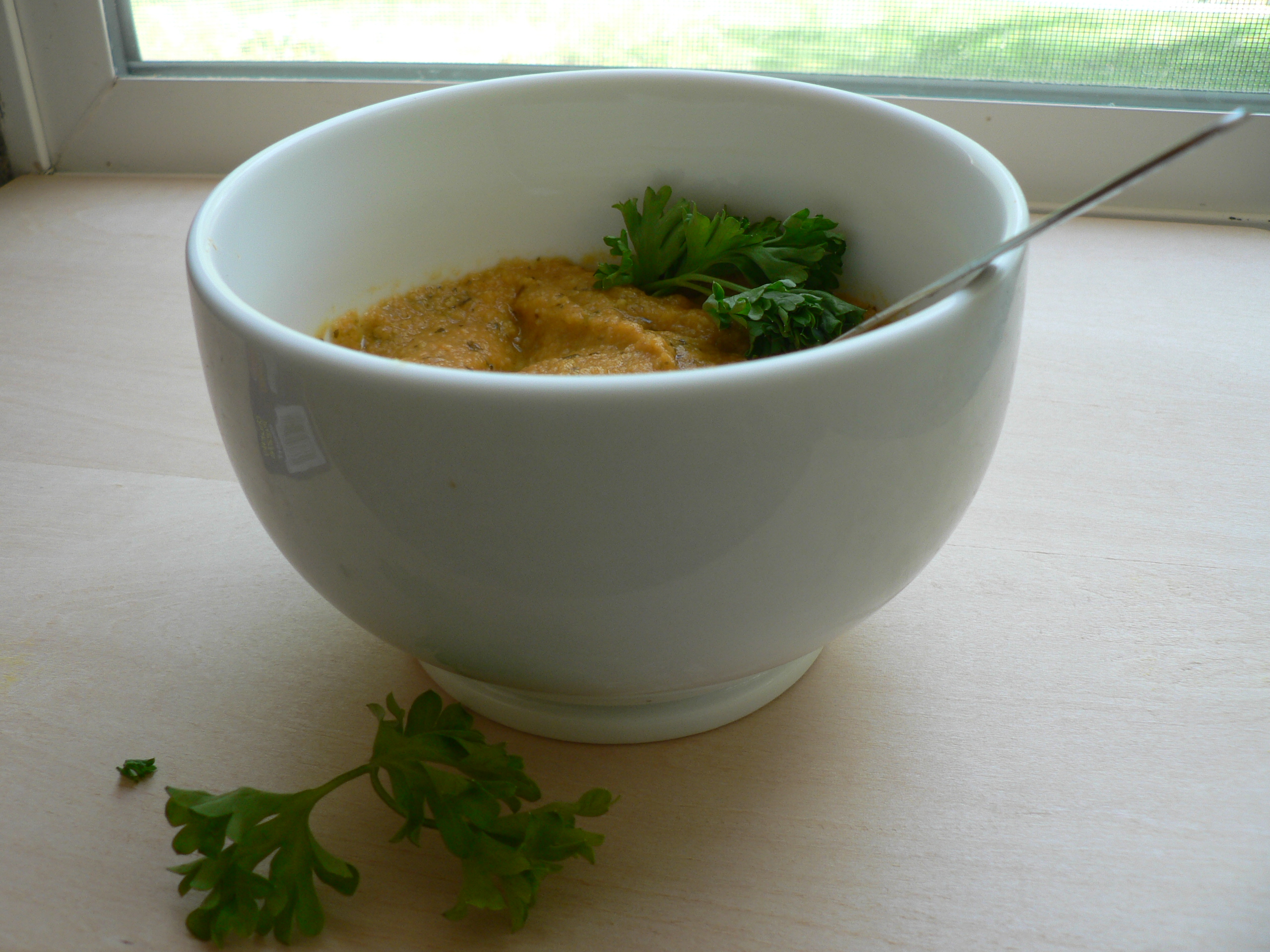 "Chicken" and pesto with carrots for baby